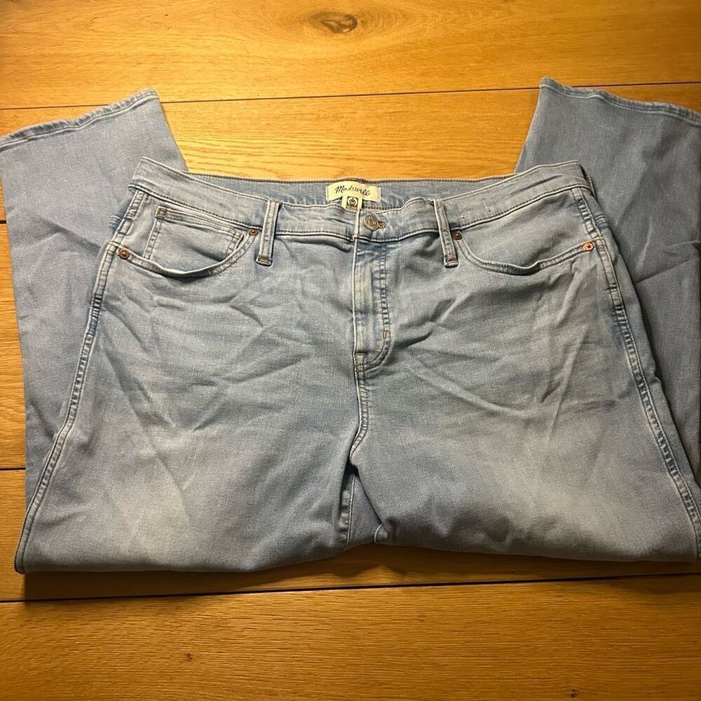 Madewell mid-rise stove pipe 33p jeans
